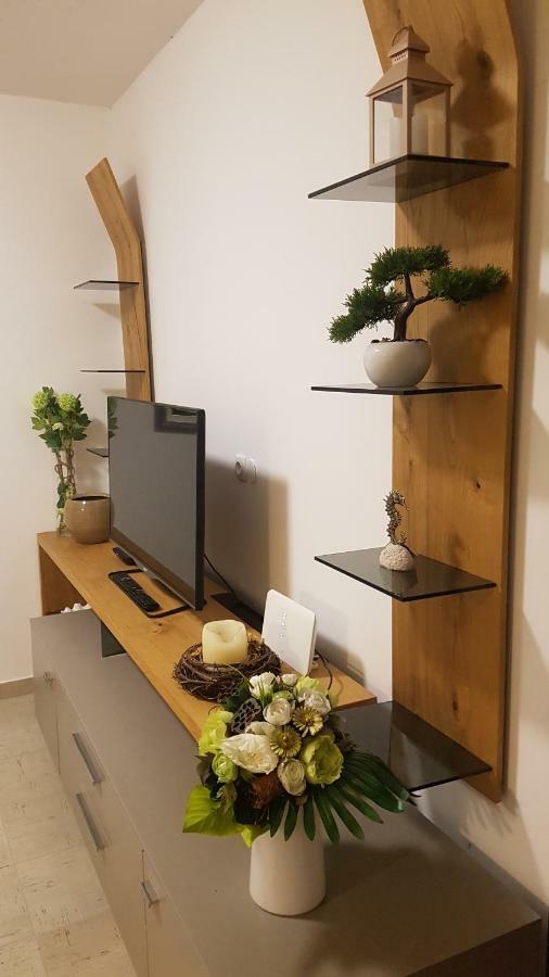 Apartment Lavanda Garden Раб Екстер'єр фото