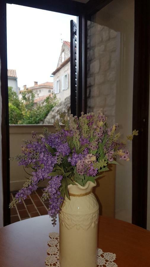 Apartment Lavanda Garden Раб Екстер'єр фото