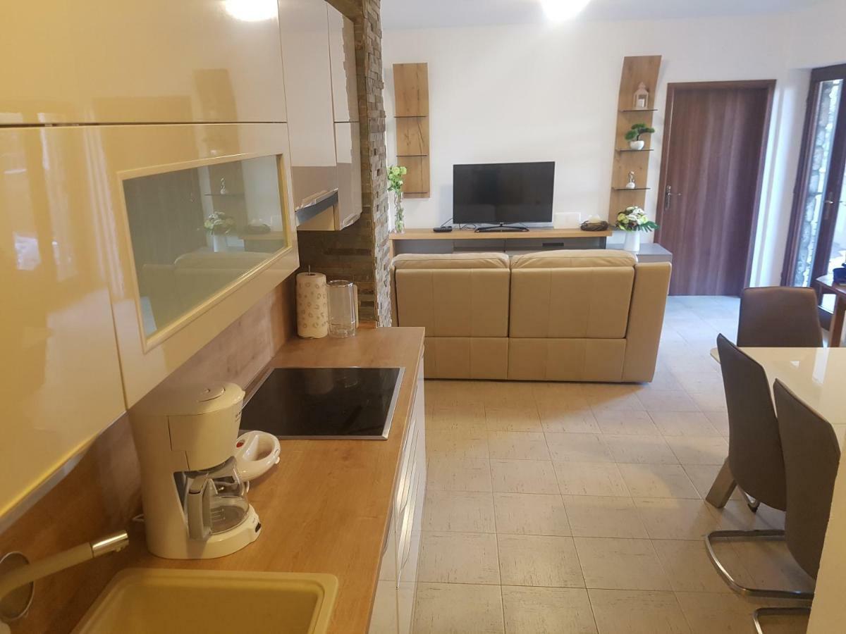 Apartment Lavanda Garden Раб Екстер'єр фото