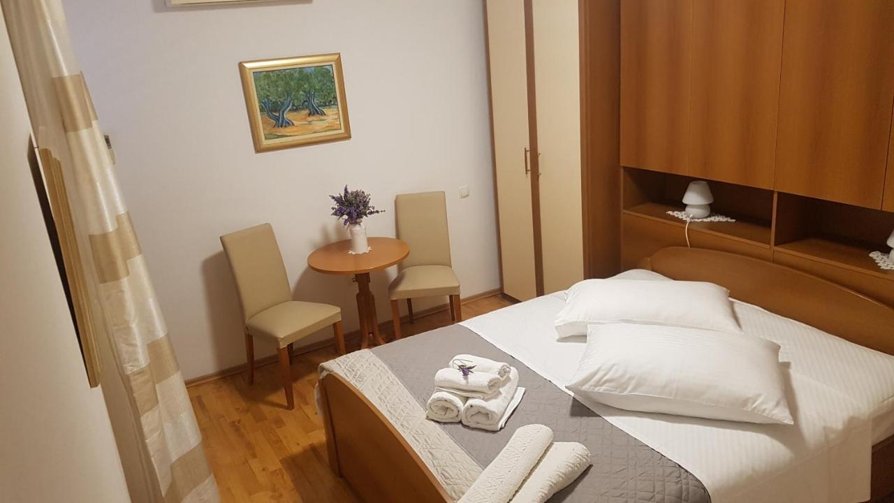 Apartment Lavanda Garden Раб Екстер'єр фото