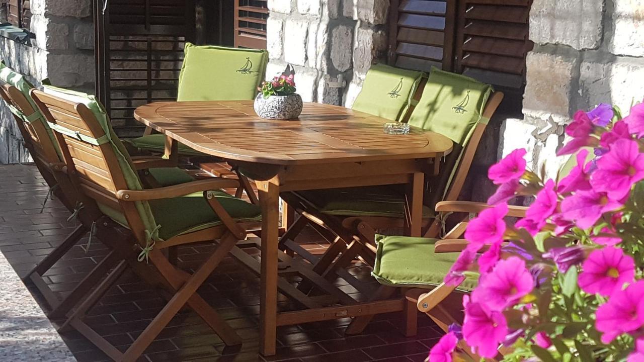 Apartment Lavanda Garden Раб Екстер'єр фото